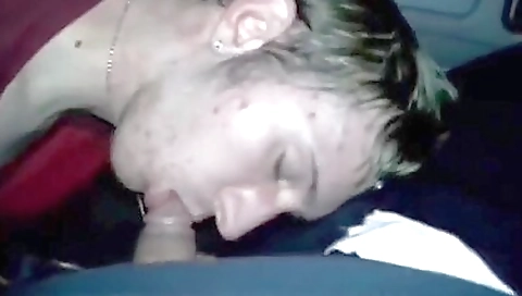 Car driver fucking her in the car and in a handjob