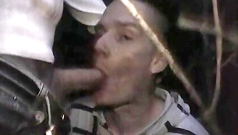 Amateur brunette outdoor porn with a great blowjob