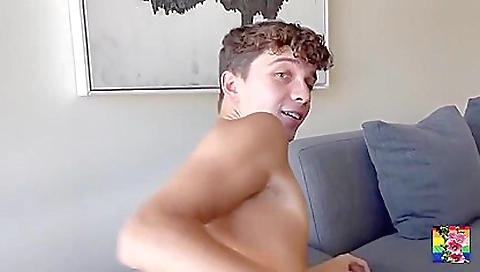 Amateur brunette gets fucked inside her sexy pussy